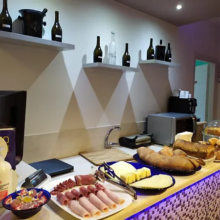 Paladino לינה וארוחת בוקר גיארדיני נאקסוס